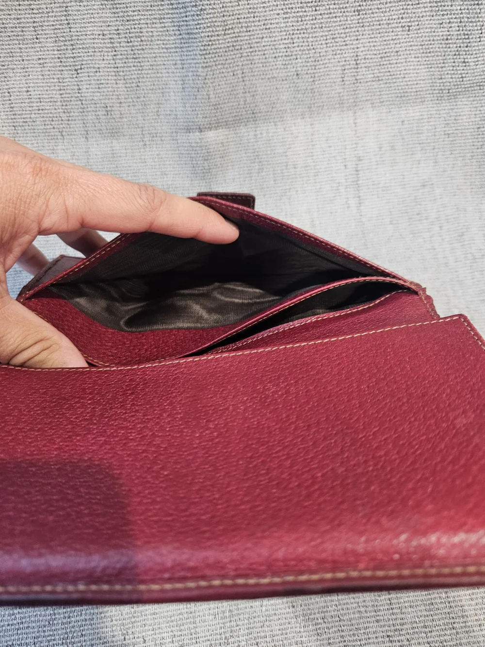 AUTHENTIC Gucci Wallet - Picture 6 of 14